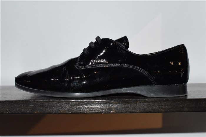 Black Leather Prada Derby, size 10