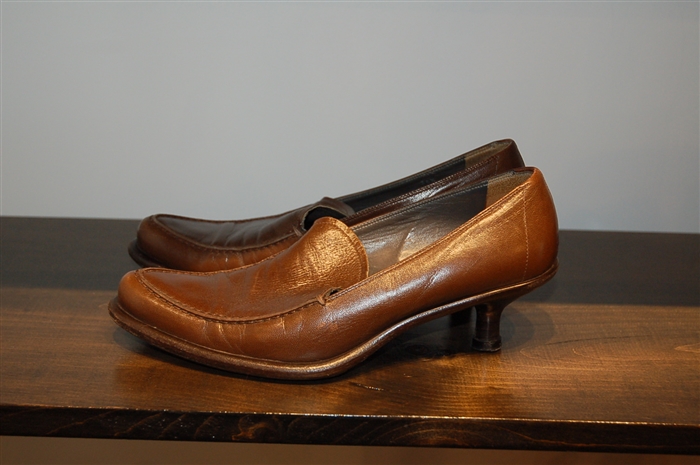 Dark Leather Miu Miu Kitten Heels, size 6.5