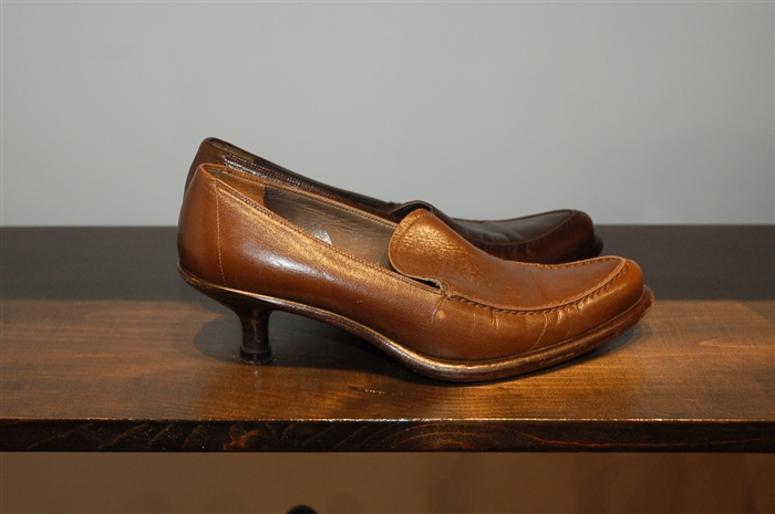 Dark Leather Miu Miu Kitten Heels, size 6.5