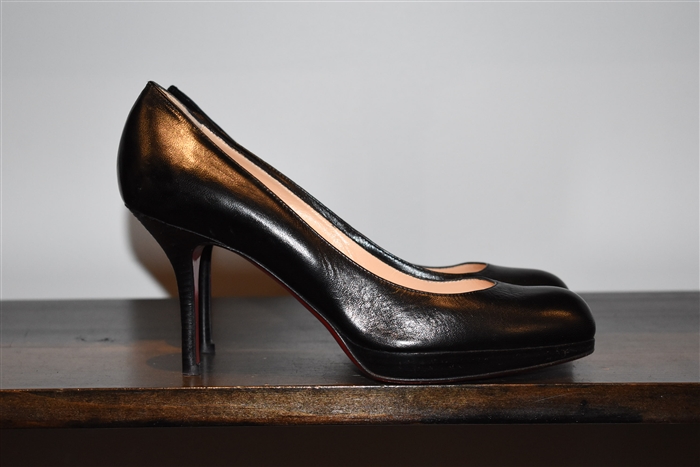Black Leather Christian Louboutin Pumps, size 7.5