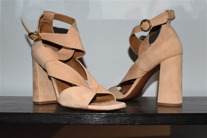 Peach Chloe Sandal, size 9.5
