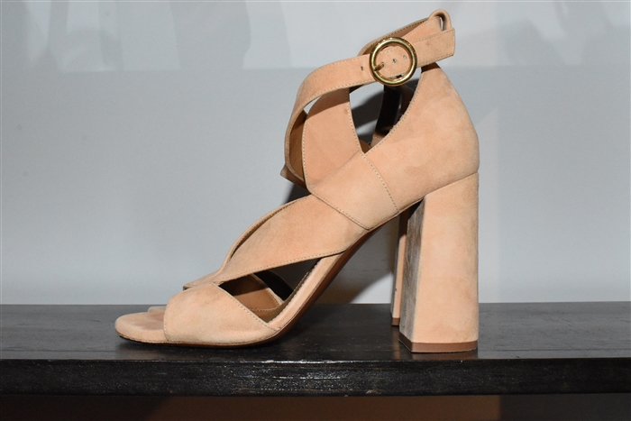 Peach Chloe Sandal, size 9.5