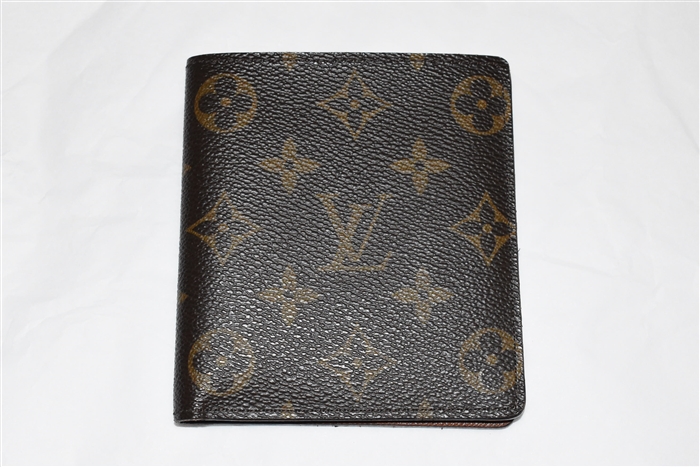Monogram Louis Vuitton Wallet, size O/S
