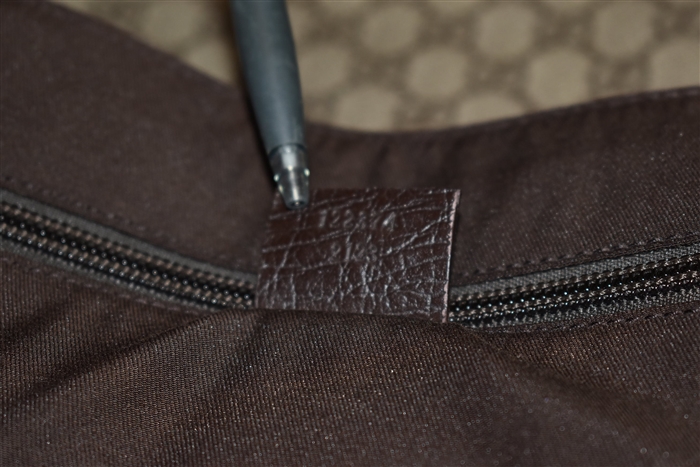 Monogram Gucci Messenger, size M