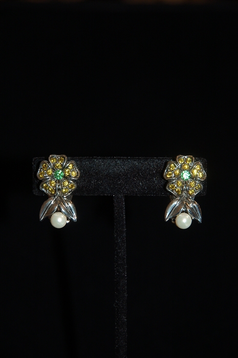 Floral Nina Ricci Earrings, size O/S