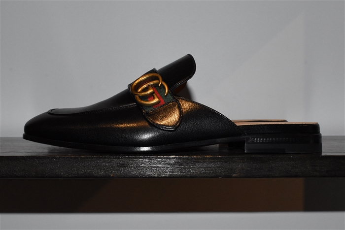Black Leather Gucci Mules, size 8