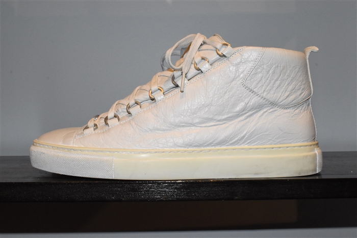 Off-White Balenciaga High-Top Sneakers, size 9