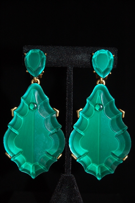 Emerald Oscar de la Renta Earrings, size O/S
