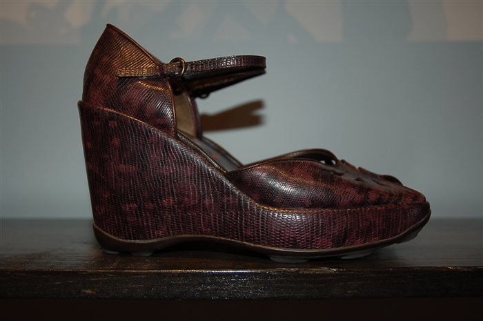 Lizard Miu Miu Wedge, size 10