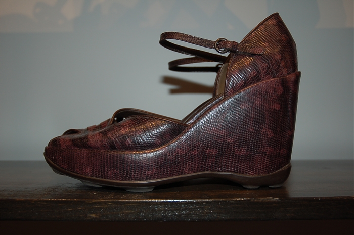 Lizard Miu Miu Wedge, size 10