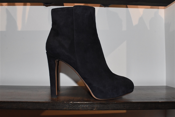 Navy Gianvito Rossi Ankle Boots, size 9.5