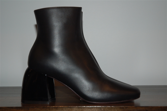 Black Leather Sportmax Ankle Boots, size 5