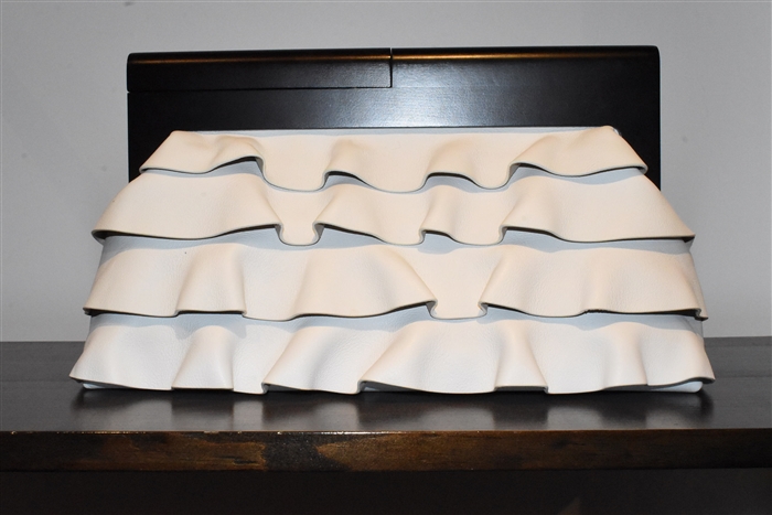 White Leather Michael Kors Collection Clutch, size L