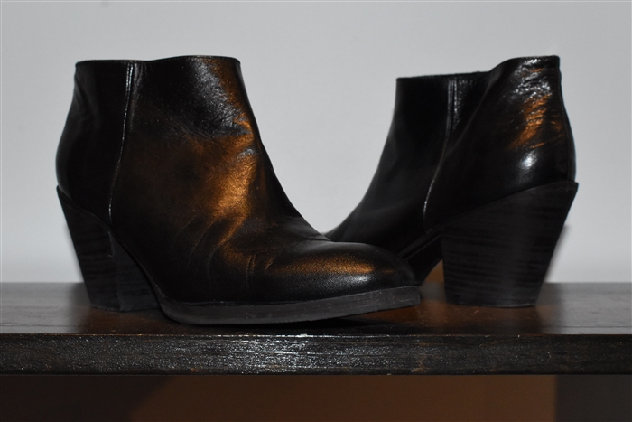 Black Leather Rachel Comey Ankle Boots, size 8