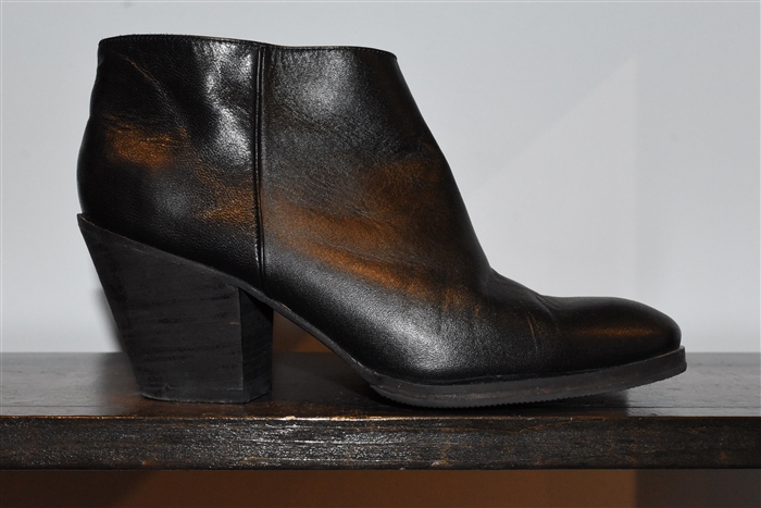 Black Leather Rachel Comey Ankle Boots, size 8
