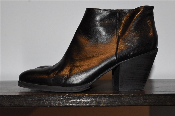 Black Leather Rachel Comey Ankle Boots, size 8