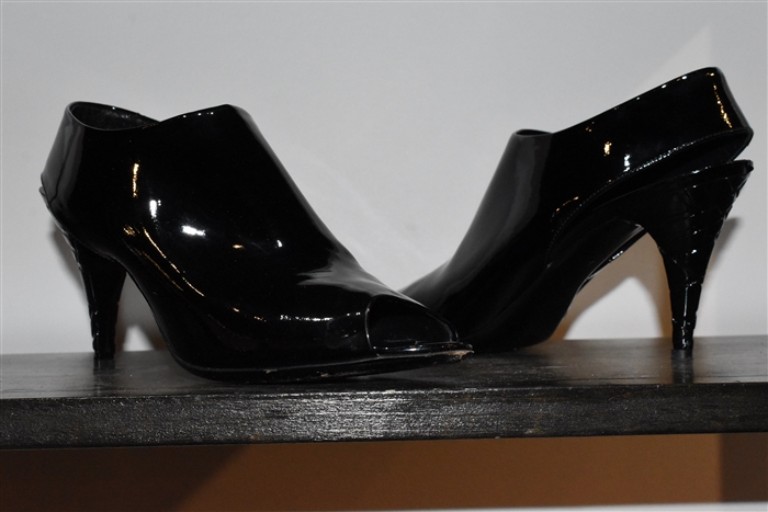 Black Patent Burberry Peep-Toe, size 10