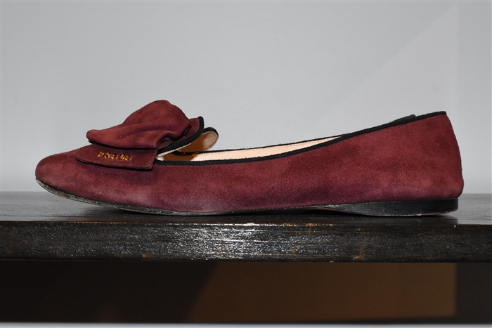 Merlot Prada Flats, size 6