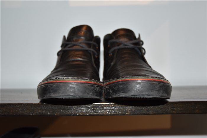 Black Leather Gucci Chukkas, size 8.5