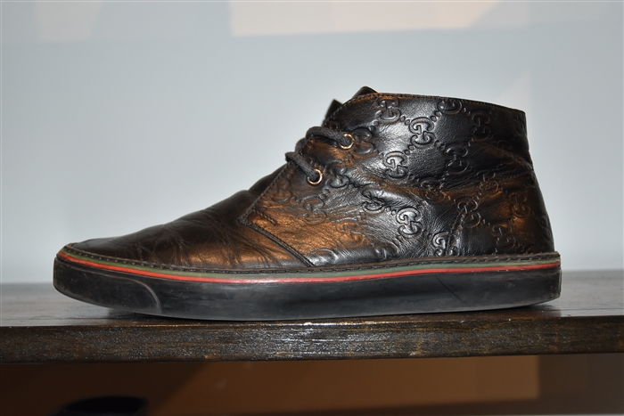 Black Leather Gucci Chukkas, size 8.5