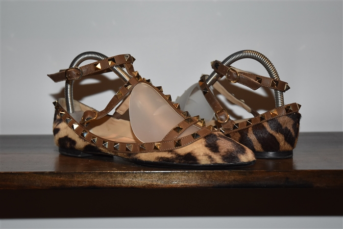 Animal Print Valentino Flats, size 7.5