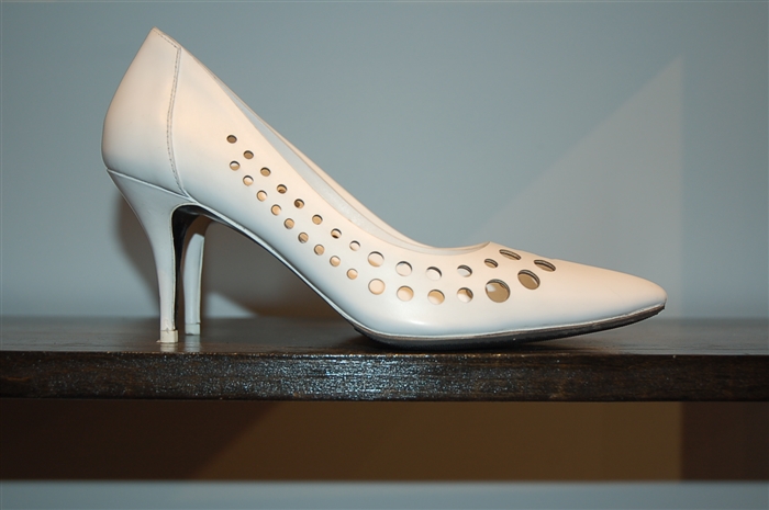 Chalky White Alexander Wang Pumps, size 8
