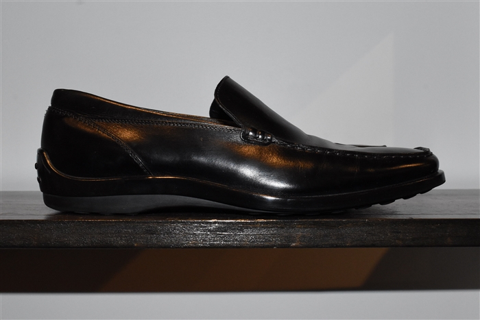 Black Leather Tod's Loafer, size 9.5