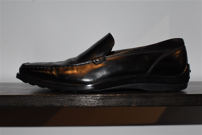 Black Leather Tod's Loafer, size 9.5