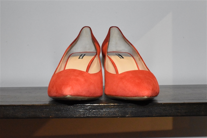 Soft Red Giorgio Armani Pumps, size 9.5