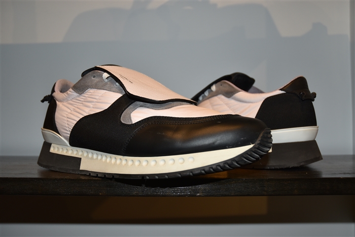 Black & Pink Givenchy Sneaker, size 12