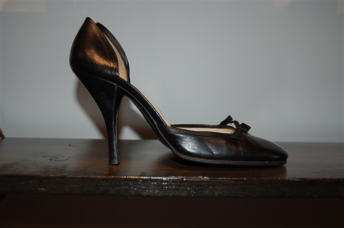 Black Leather Prada Heels, size 9