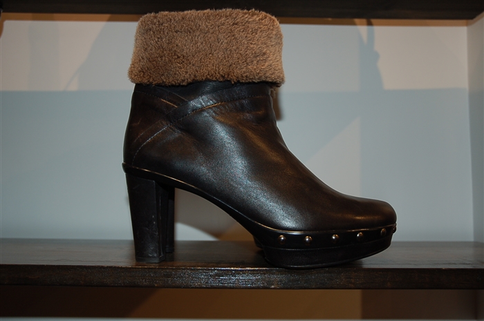 Black Leather Stuart Weitzman Ankle Boots, size 10