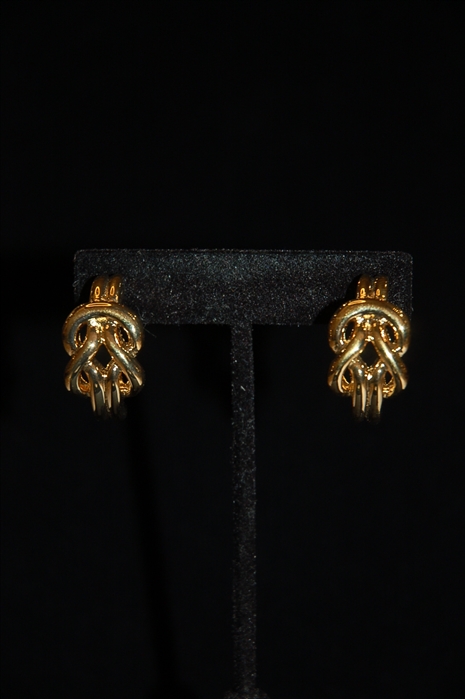 Gold Nina Ricci Earrings, size O/S