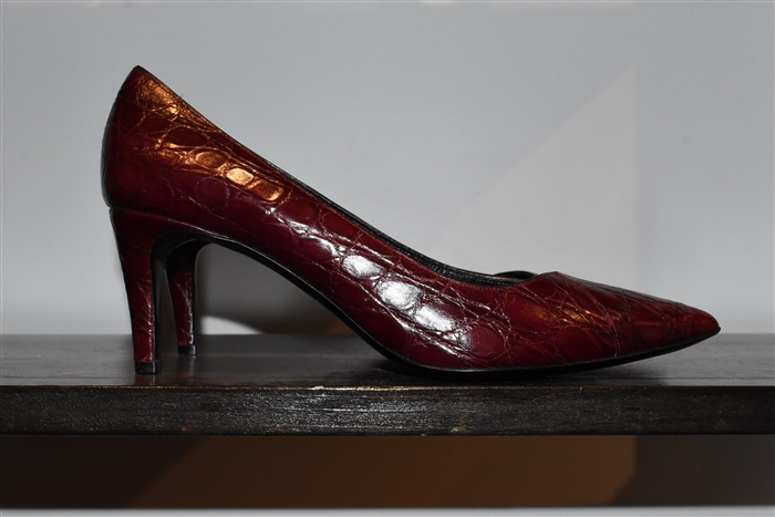 Cranberry Giorgio Armani Pumps, size 9.5