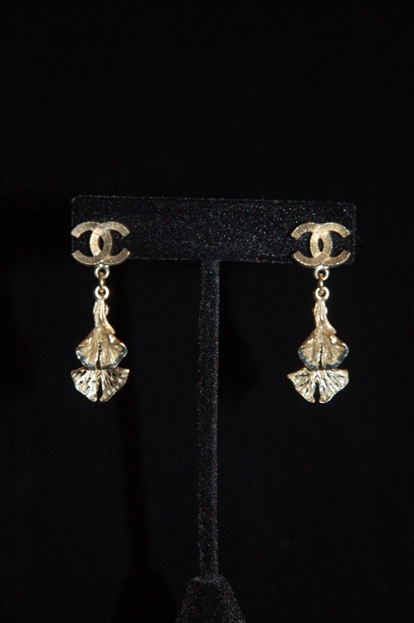 Gold Chanel Earrings, size O/S