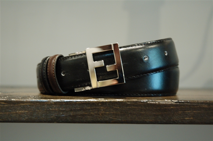 Black Leather Fendi Belt, size S
