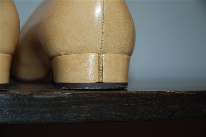 Warm Beige Chanel - Vintage Loafer, size 9