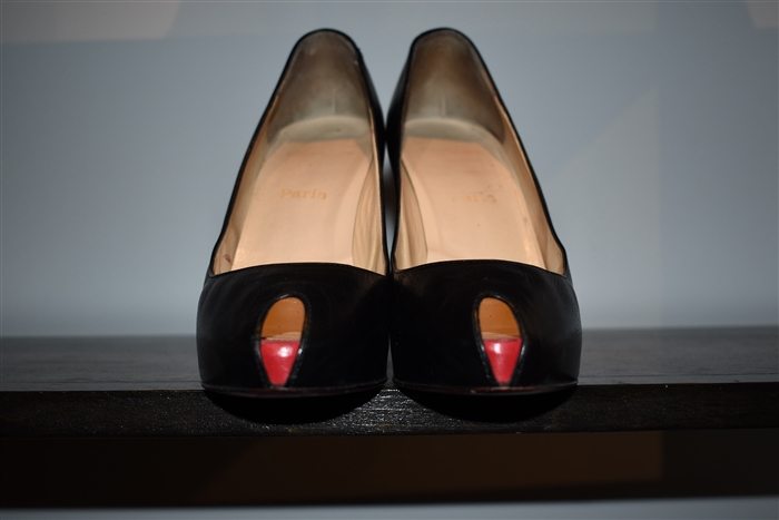 Black Leather Christian Louboutin Peep-Toe, size 9.5