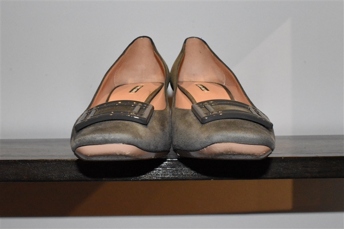 Lead Giorgio Armani Pumps, size 9
