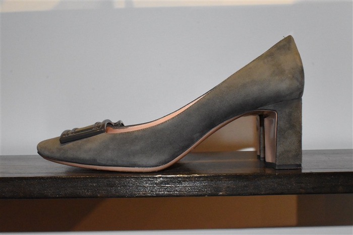 Lead Giorgio Armani Pumps, size 9