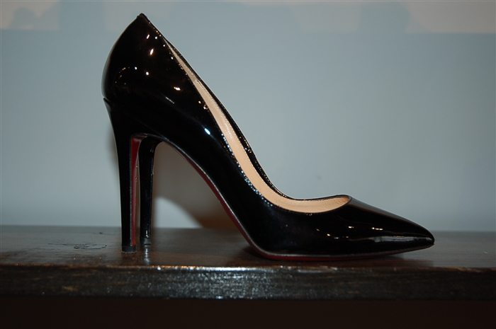 Black Patent Christian Louboutin Pumps, size 7