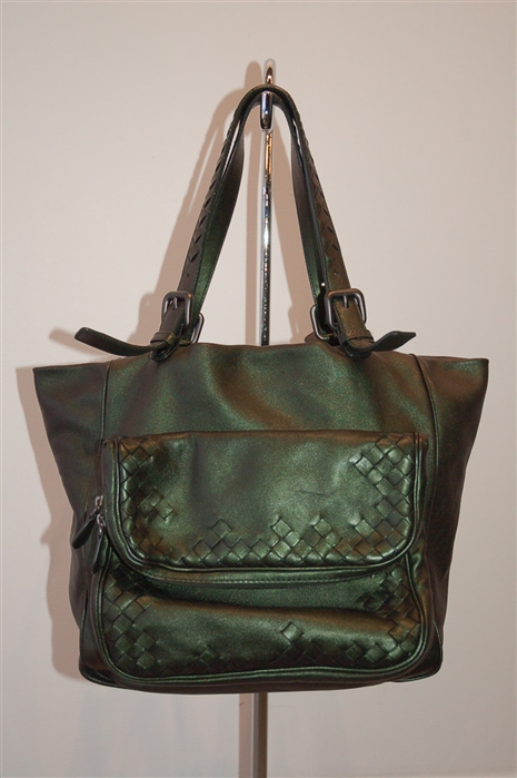 Bottle Green Bottega Veneta Tote, size M
