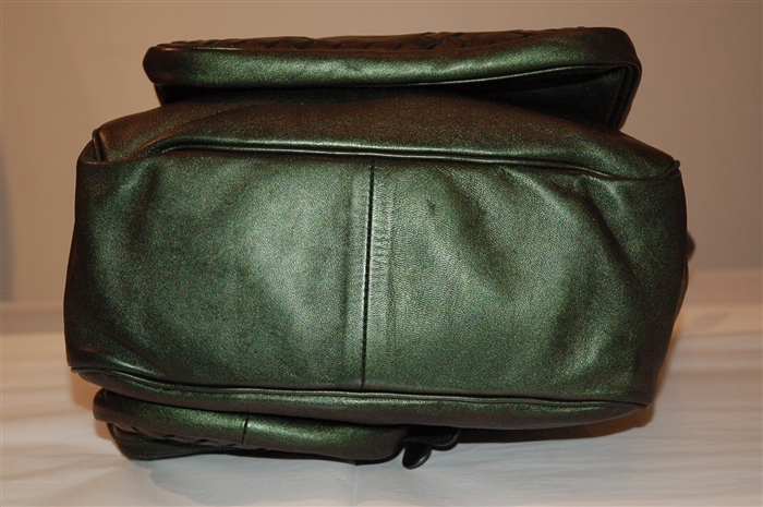 Bottle Green Bottega Veneta Tote, size M