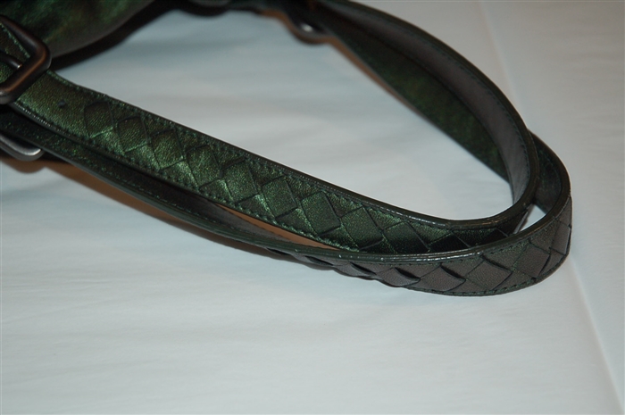Bottle Green Bottega Veneta Tote, size M