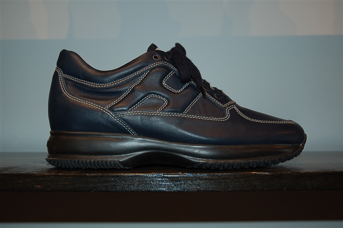 Navy Hogan Sneaker, size 10