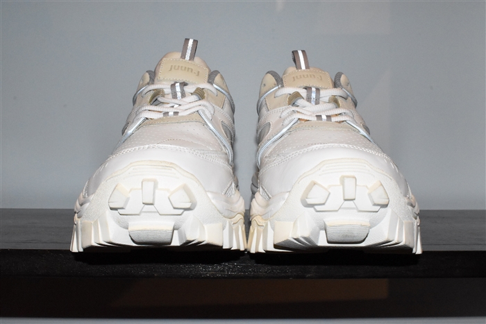 White Leather Juun J Sneaker, size 9