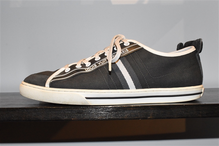 Dark Slate Louis Vuitton Sneaker, size 8