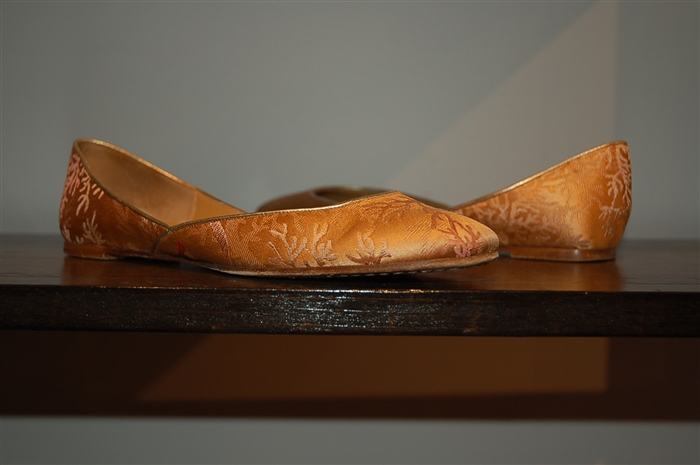 Rose Gold Valentino Flats, size 8