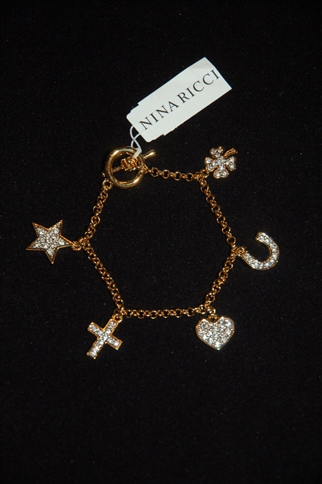 Gold Nina Ricci Bracelet, size O/S