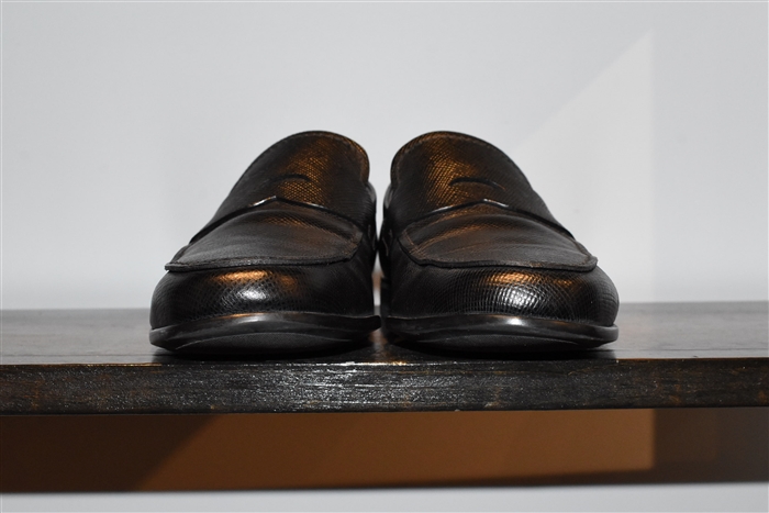 Black Leather Prada Loafer, size 8